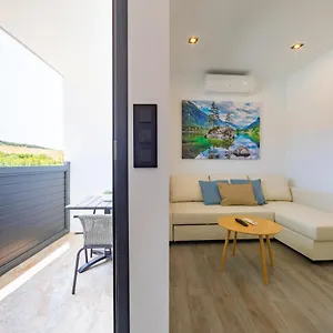 https://la-casita-de-hugo.es-andalucia.com